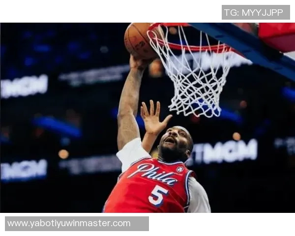 德拉蒙德狂揽24篮板创赛季新高12投6中贡献14分展现统治力 德拉蒙德狂揽24篮板创赛季新高12投6中贡献14分展现统治力