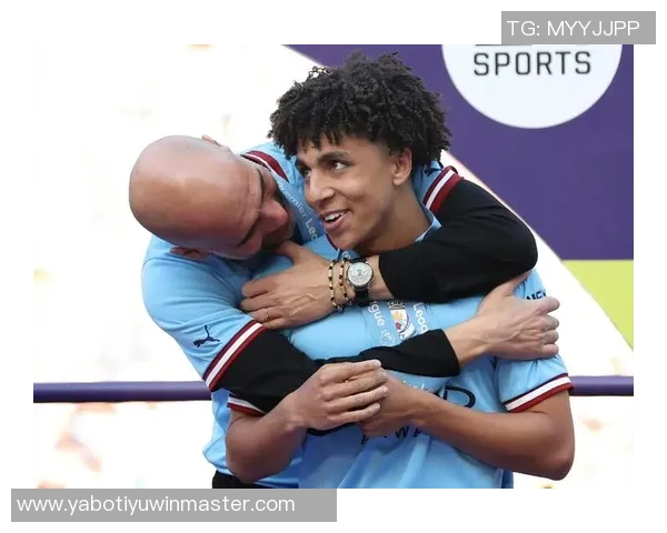 里科刘易斯坦言休赛期专注泰拳训练赛场上唯有胜利目标不变