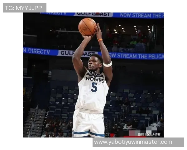 墨菲表现全面却手感不佳17投7中三分球失准仍砍下21分7篮板8助攻