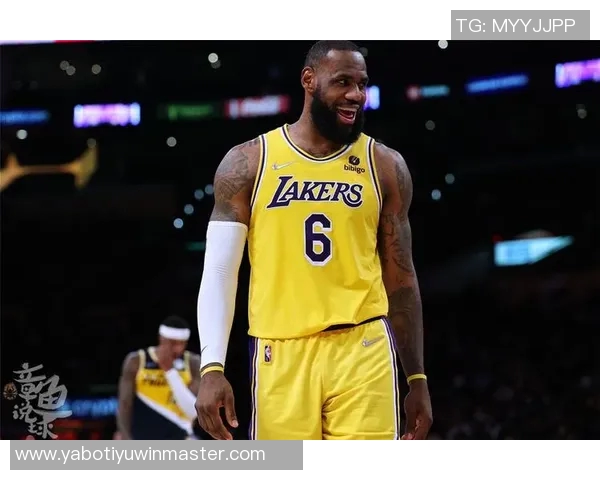 卡梅隆托马斯复出首节表现抢眼4投3中砍下9分并贡献1助攻