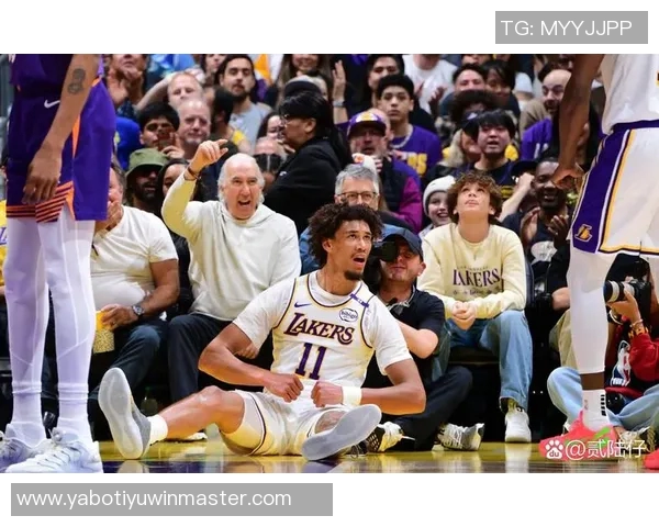 詹姆斯球迷起诉事件升级若不愿在家接收传票将前往湖人主场送达 詹姆斯球迷起诉事件升级若不愿在家接收传票将前往湖人主场送达