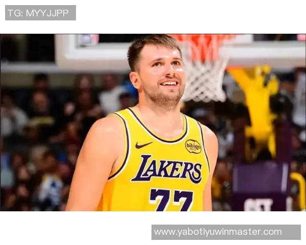 东契奇赞范德彪专注投篮提升信心其他表现同样不可或缺 东契奇赞范德彪专注投篮提升信心其他表现同样不可或缺